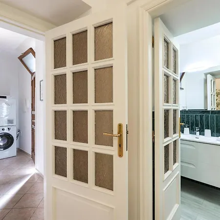 Apartman Valley Mills Window