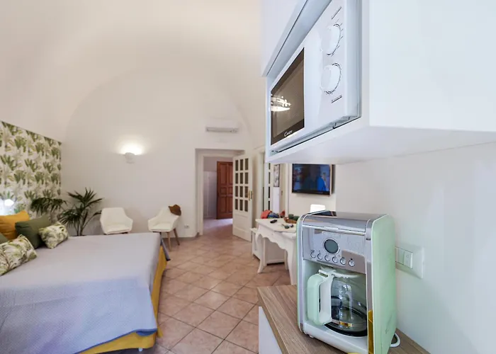 Daire Valley Mills Window